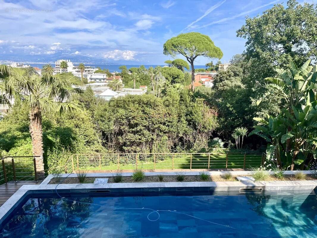 Maison à ANTIBES
