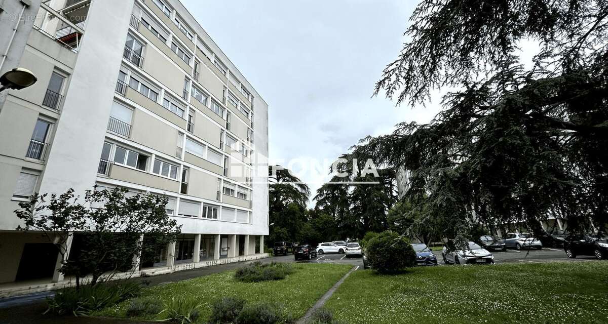 Appartement à LE BOUSCAT