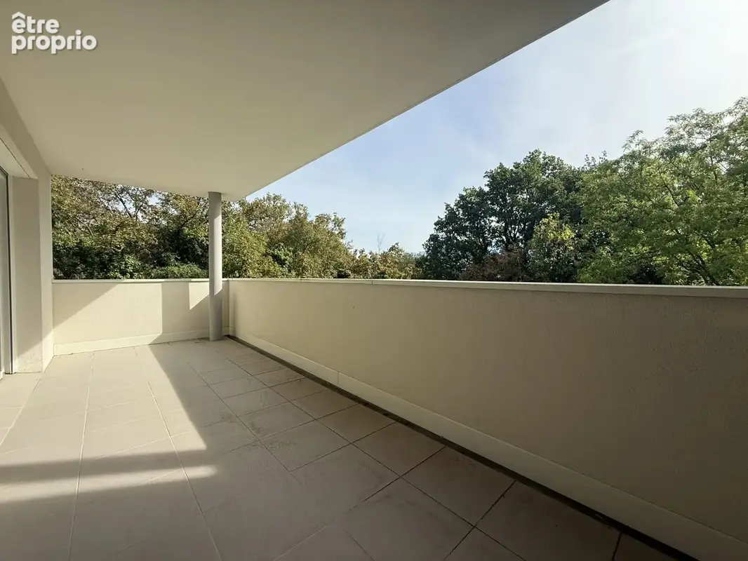 Appartement 4 pièces 83 m² à vendre à Claix (38640) - photo 2