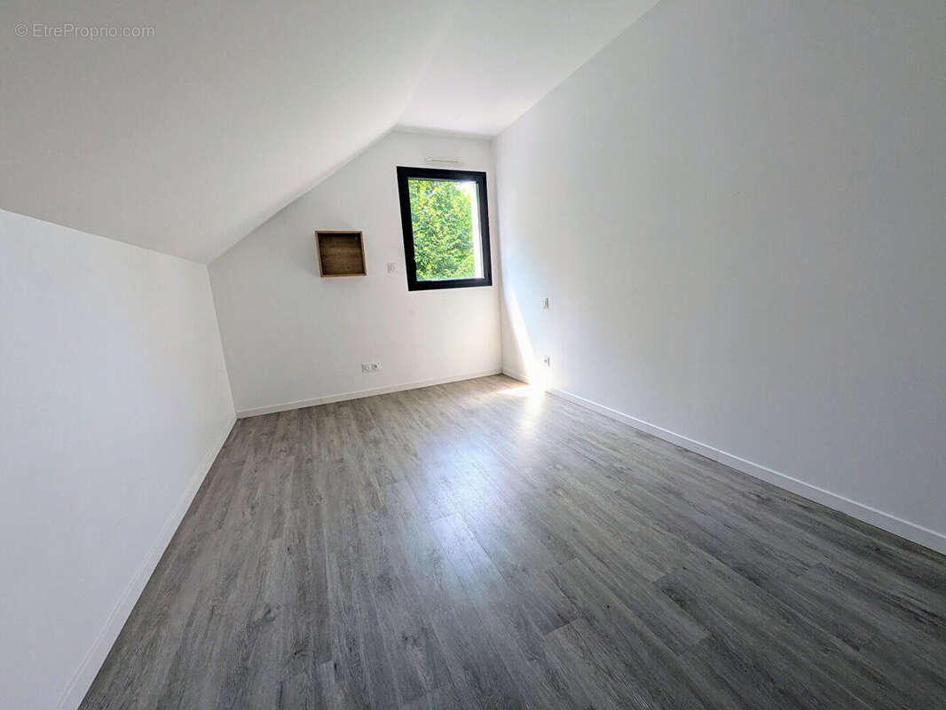 Maison à LA CHAPELLE-SUR-ERDRE