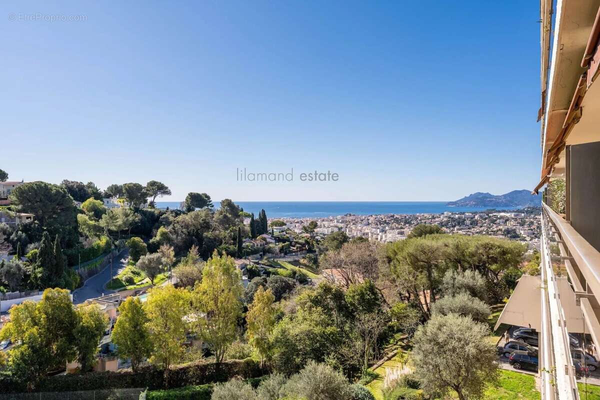 Appartement à LE CANNET