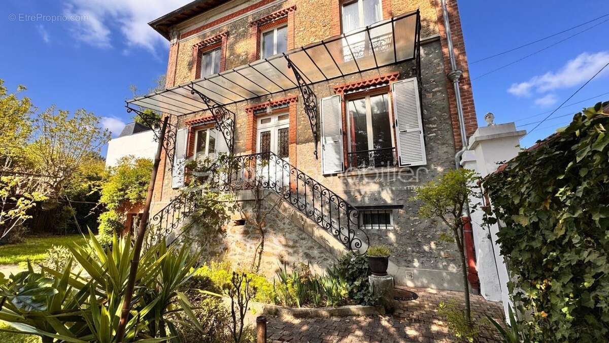 Maison à NEUILLY-PLAISANCE