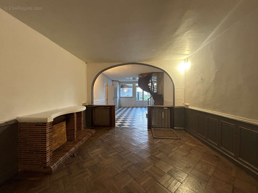 Appartement à LE MELE-SUR-SARTHE