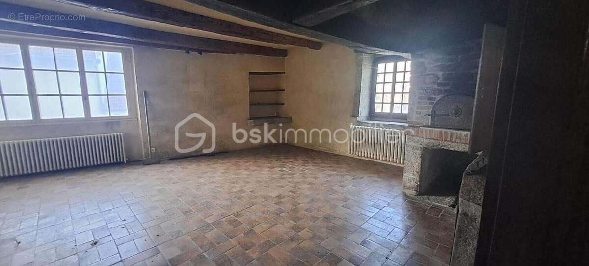 Maison à VERNANTOIS