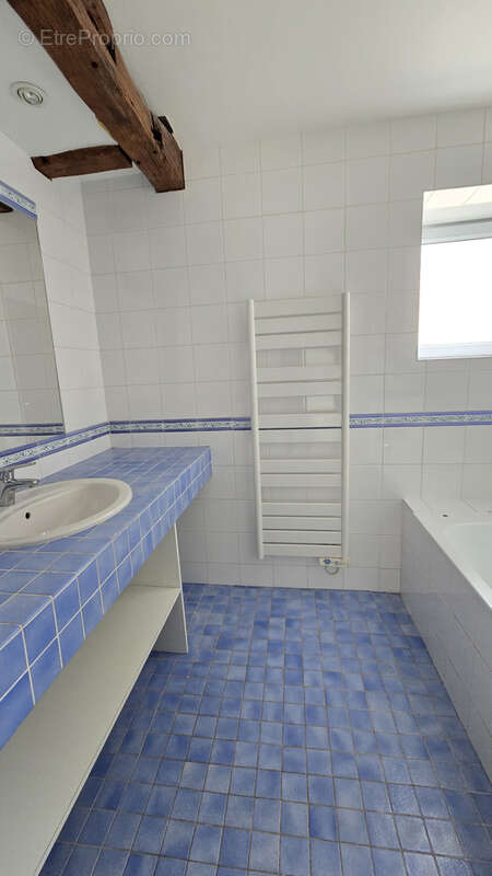 Appartement à LIMOURS