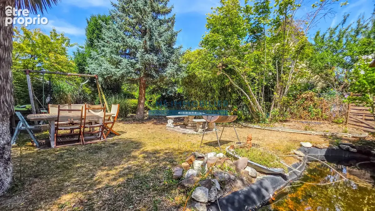 Propriété d'exception 8 pièces 179m2 + Garage + Dépendance + Terrain 9602 - photo 2