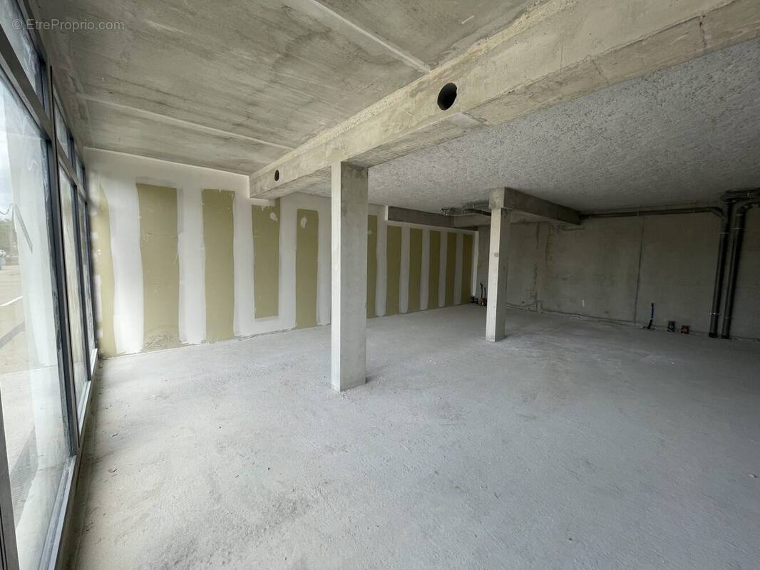 Commerce à SAINT-MEDARD-EN-JALLES