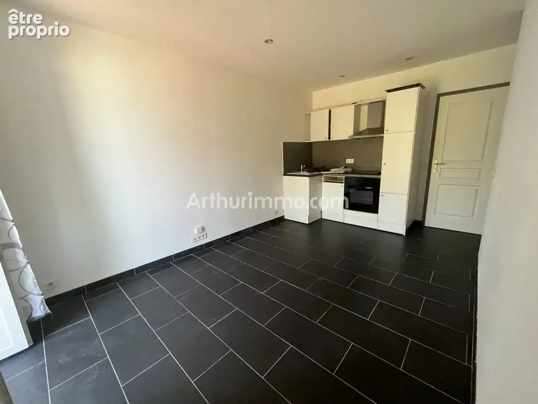 Appartement 64 m² à Cogolin  - photo 12