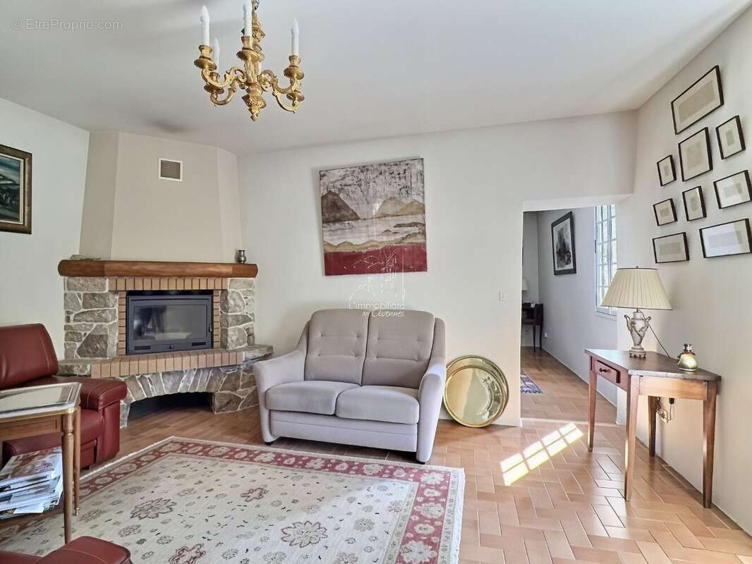 Maison 83 m² à Saint-Andre-De-Majencoules  - photo 5