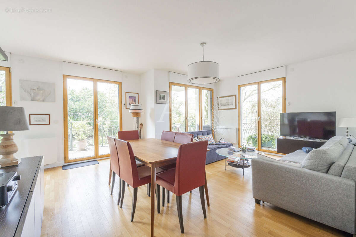 Appartement à GARCHES