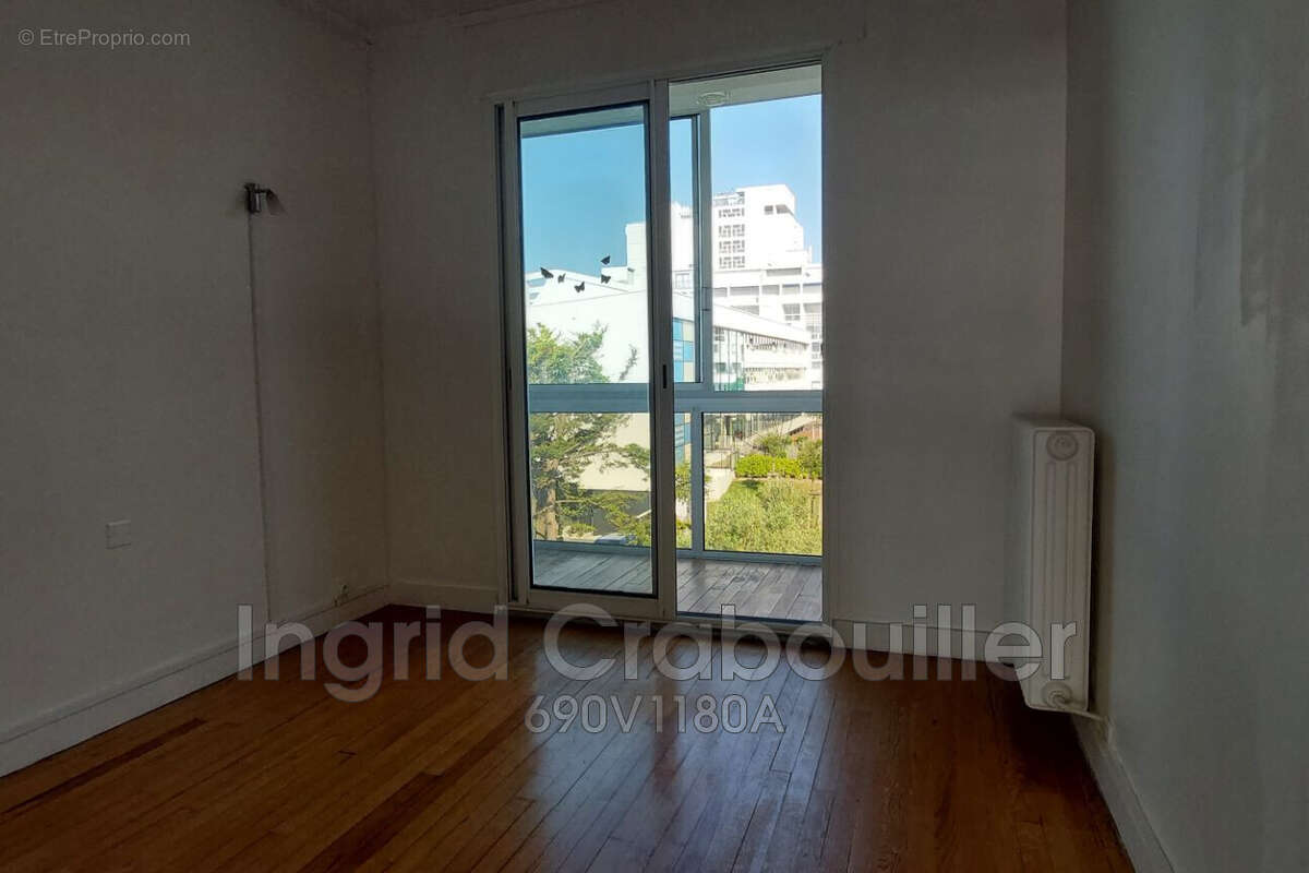 Appartement 69 m² à Royan  - photo 7