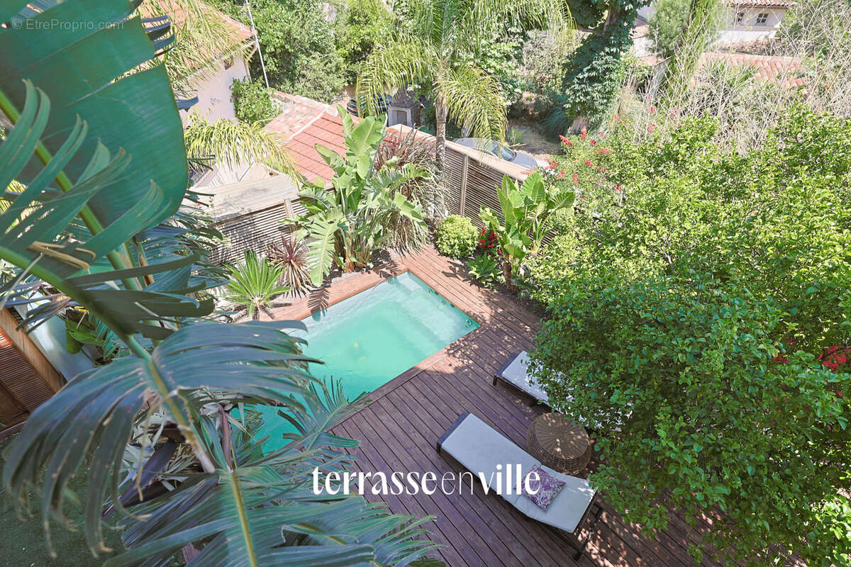 Exclusivite - toulon - cap brun - maison t 5 - 163 m2 - piscine - jardin - proximite  immediate des ecoles - photo 2