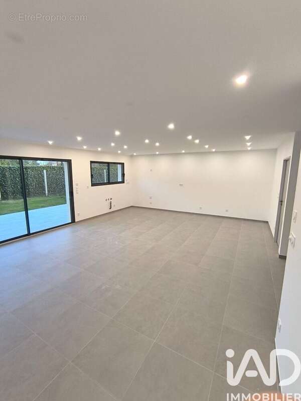 Maison 99 m² à Chateauneuf-Sur-Loire  - photo 9