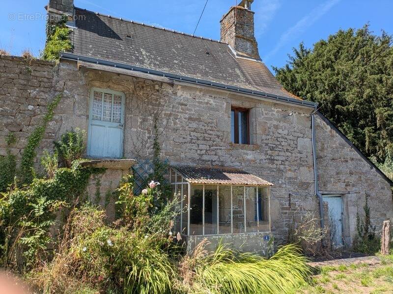 Maison à LOCMALO