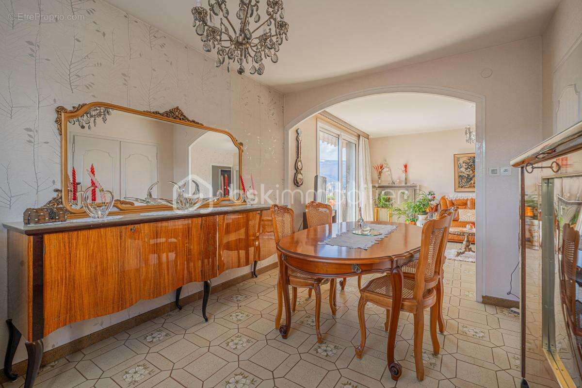 Appartement à EYBENS