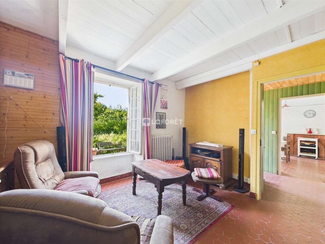 Maison à PLOMODIERN