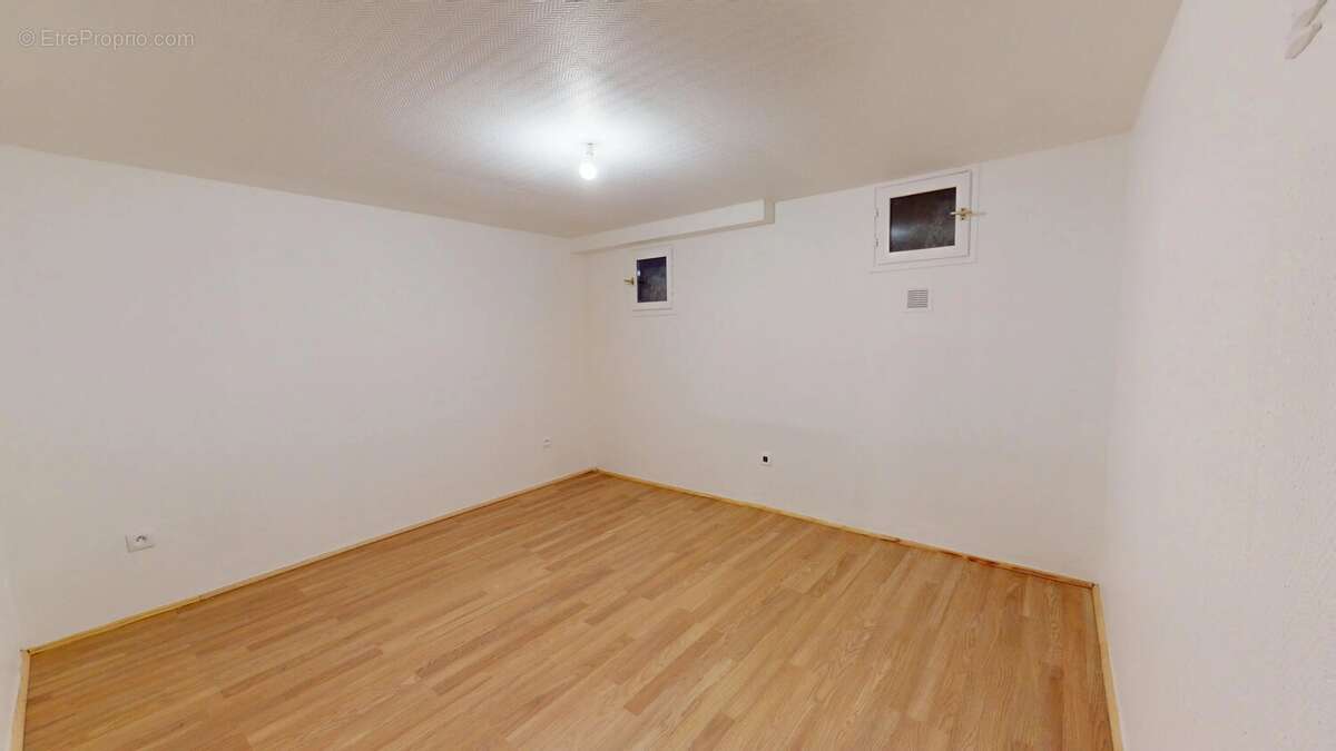 Appartement 74 m² à Drancy  - photo 20
