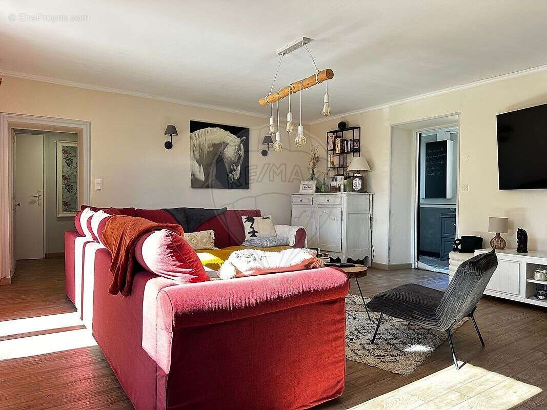 Maison à LA CHAPELLE-HUGON