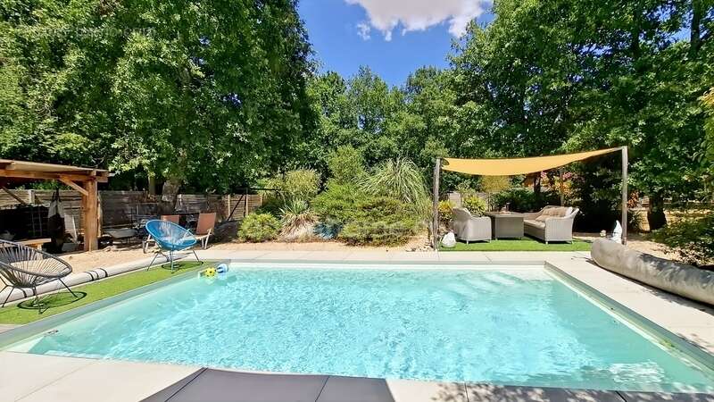 Maison de plain-pied 6 pièces avec piscine à vendre à Charmeil, proche Vichy – 142 m² habitables - photo 13