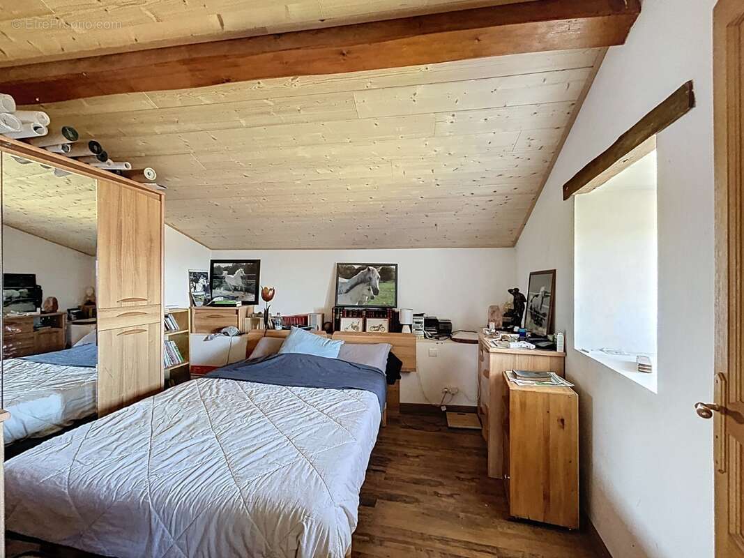 Maison à SAINT-MARTIN-SUR-LAVEZON