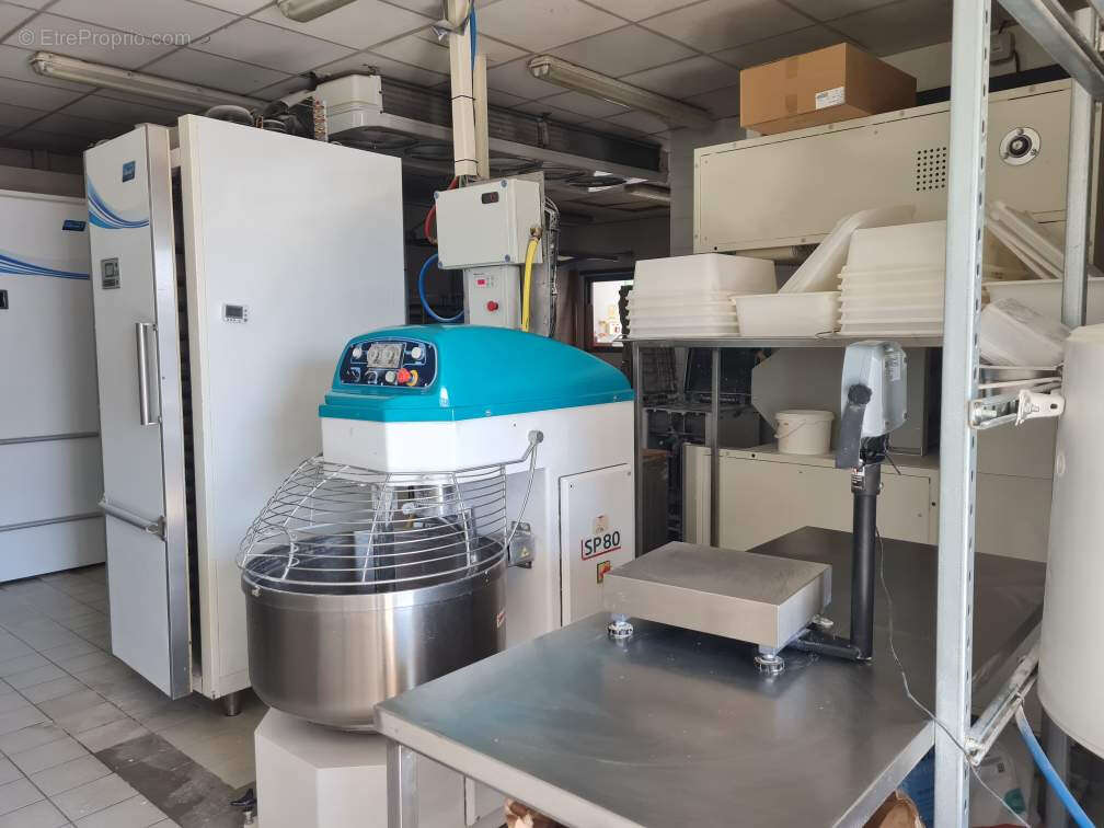 Commerce à SAINT-ANDIOL