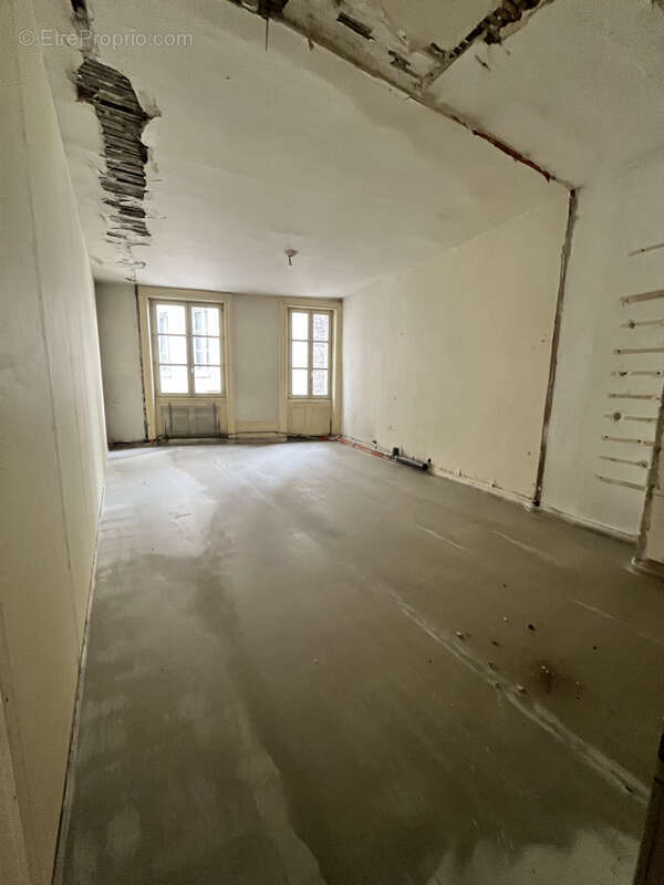 Appartement à SAINT-ETIENNE