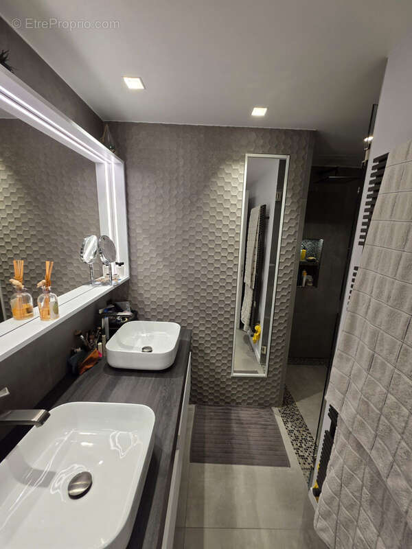 Appartement à BEAUSOLEIL