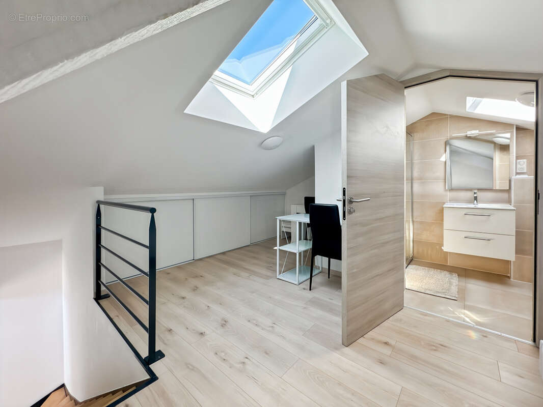 Maison à COLLONGES-AU-MONT-D&#039;OR