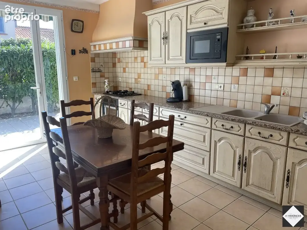 Maison 130 m² à Saint-Andre  - photo 4