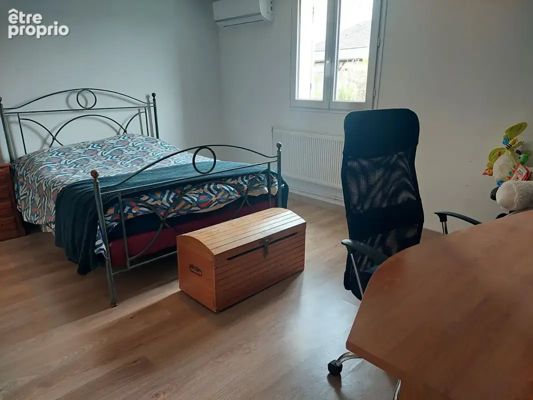 Maison plain-pied 223 m², 6 chambres, hangar et terrain constructible - photo 11