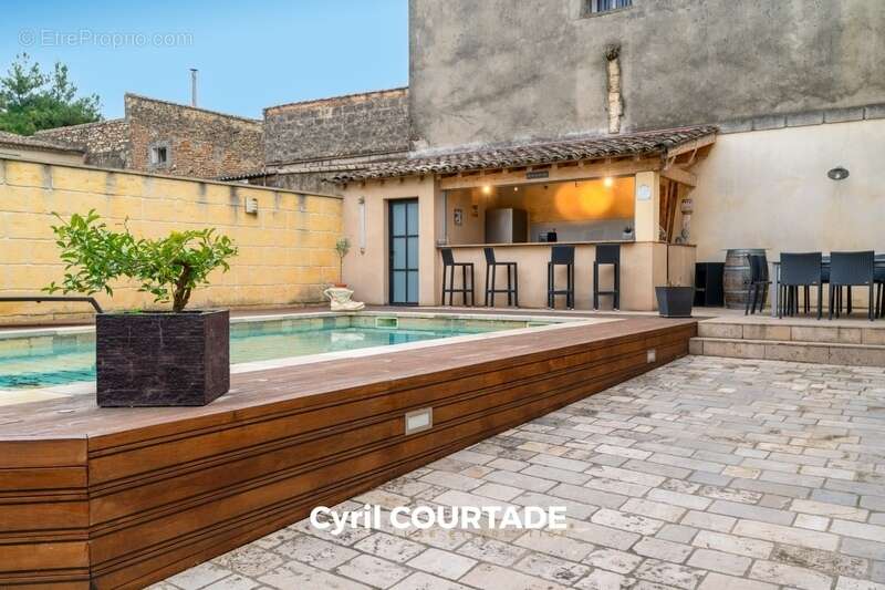 Beauvoisin, Dpt Gard (30), Maison en pierre de 236m² avec dépendance et piscine - Jardin de 247m² - photo 4
