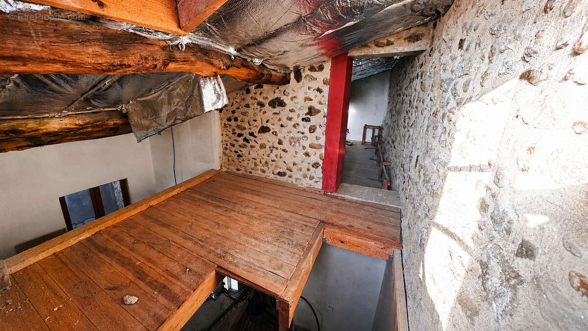 Maison à THEZAN-LES-BEZIERS
