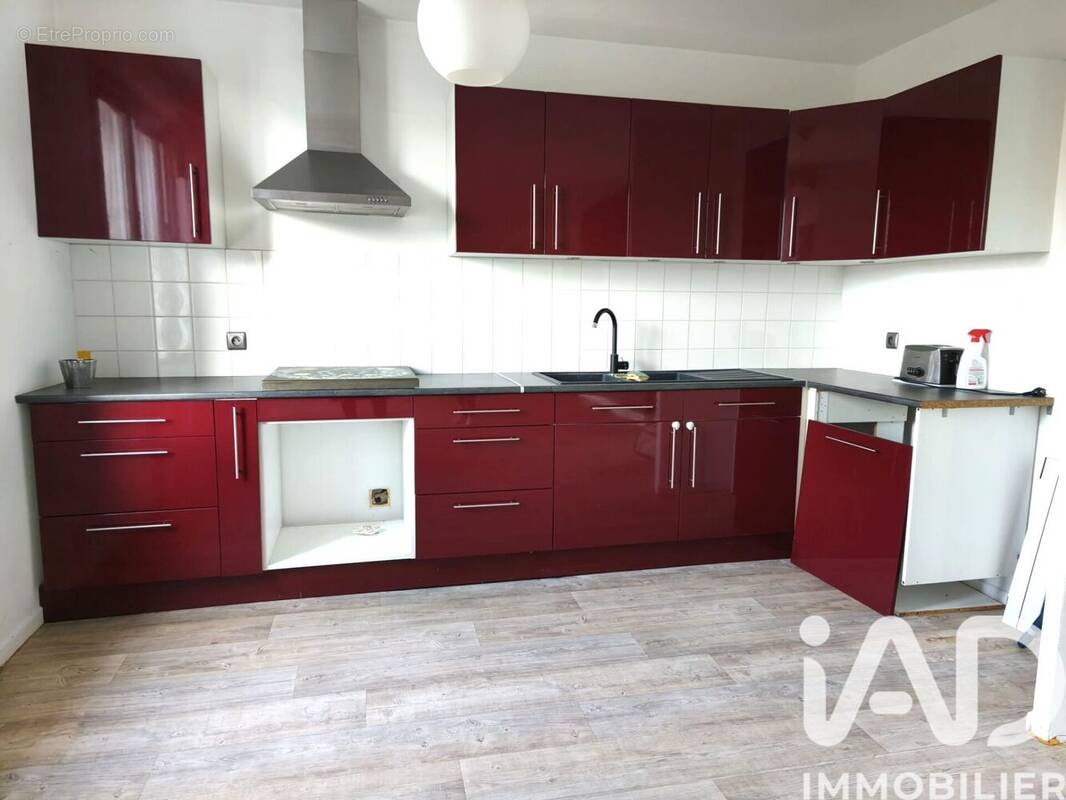 Photo 1 - Maison à SAINT-PRIEST-EN-JAREZ