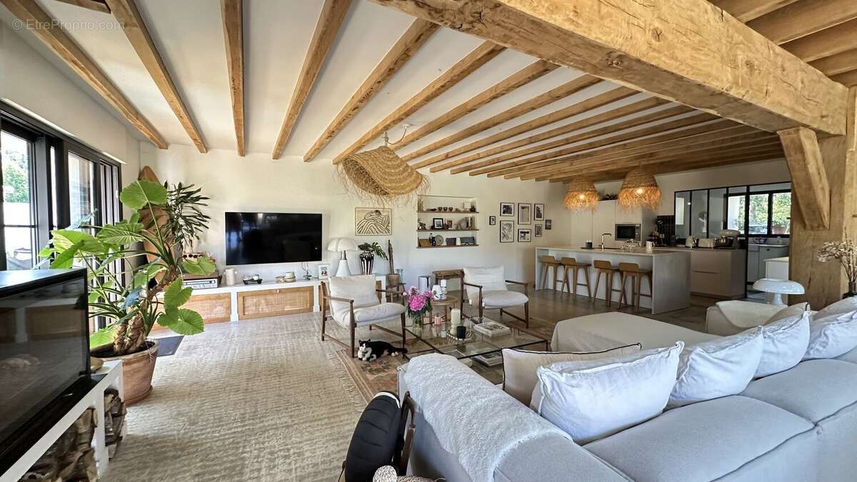 Maison à SAINT-MARTIN-DE-SEIGNANX