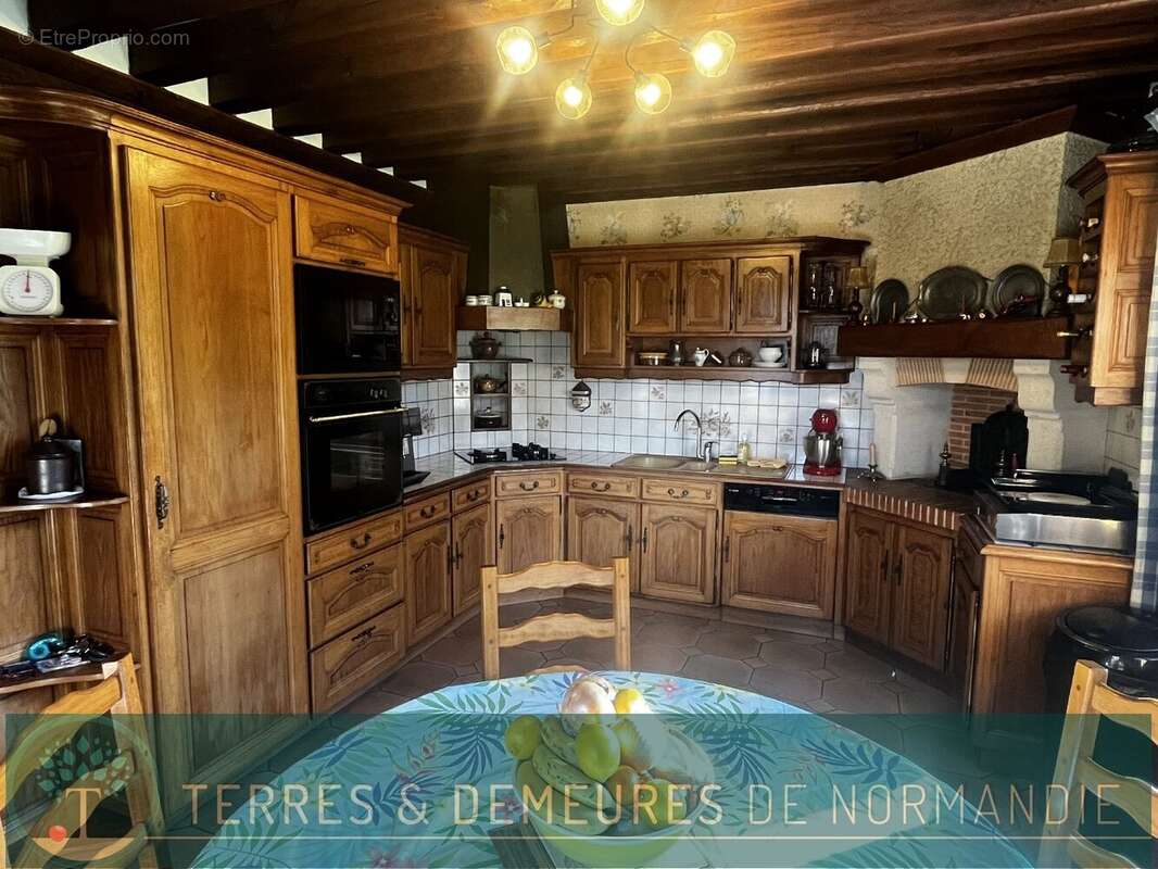 Maison à CORMEILLES