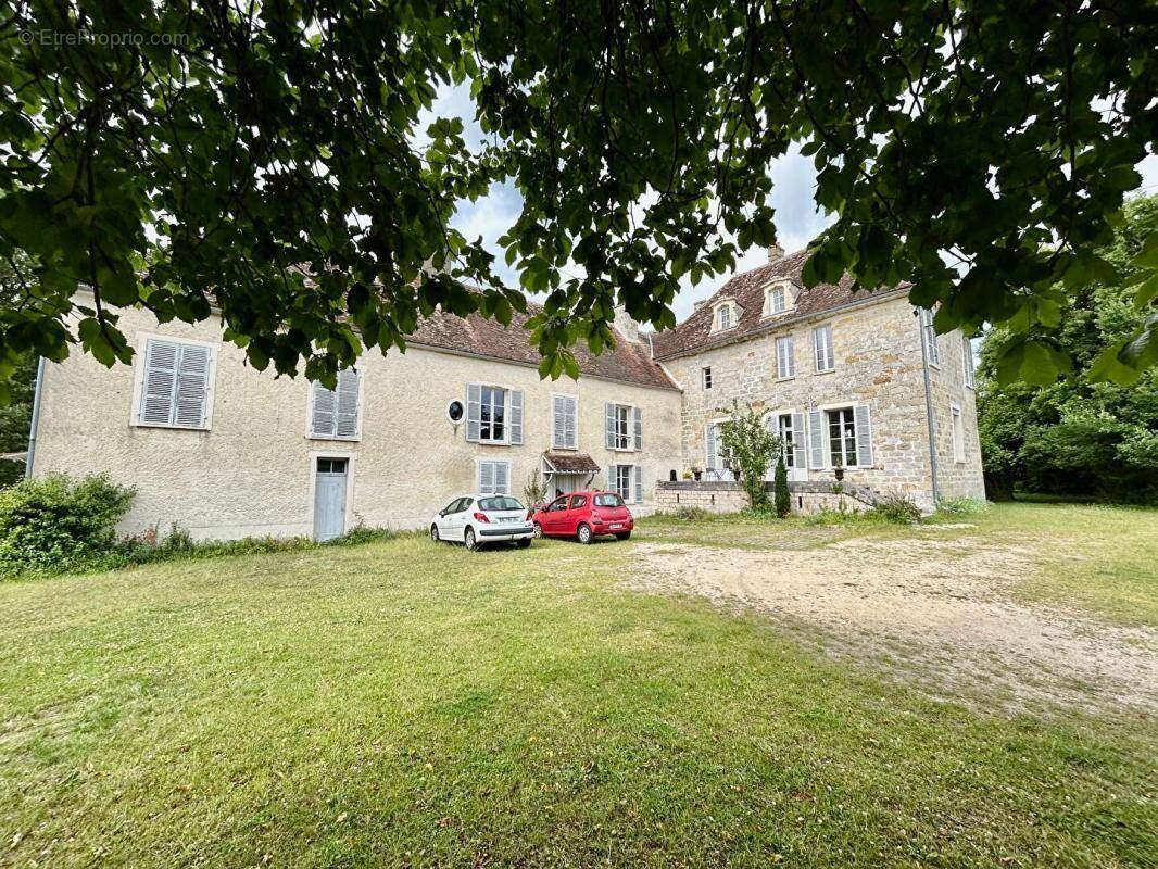 Maison à BAZOCHES-LES-BRAY