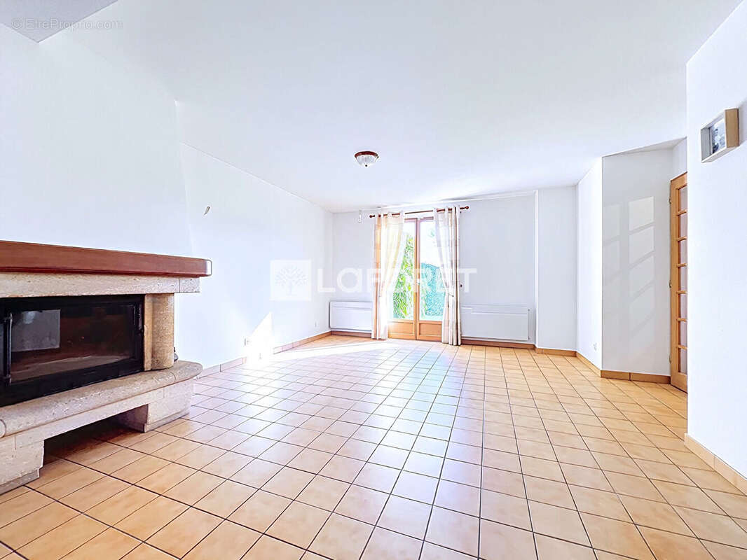 Maison à NOGENT-LE-PHAYE