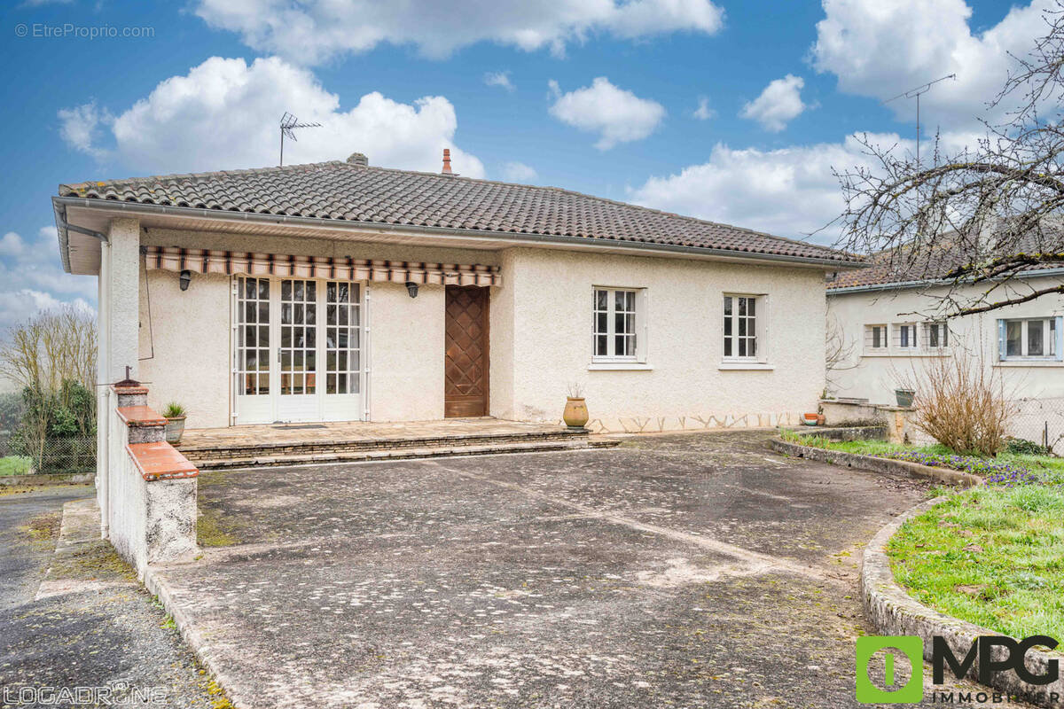 Maison à MONSEMPRON-LIBOS