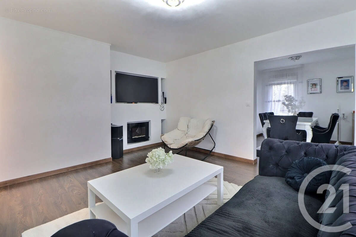 Appartement à AULNAY-SOUS-BOIS