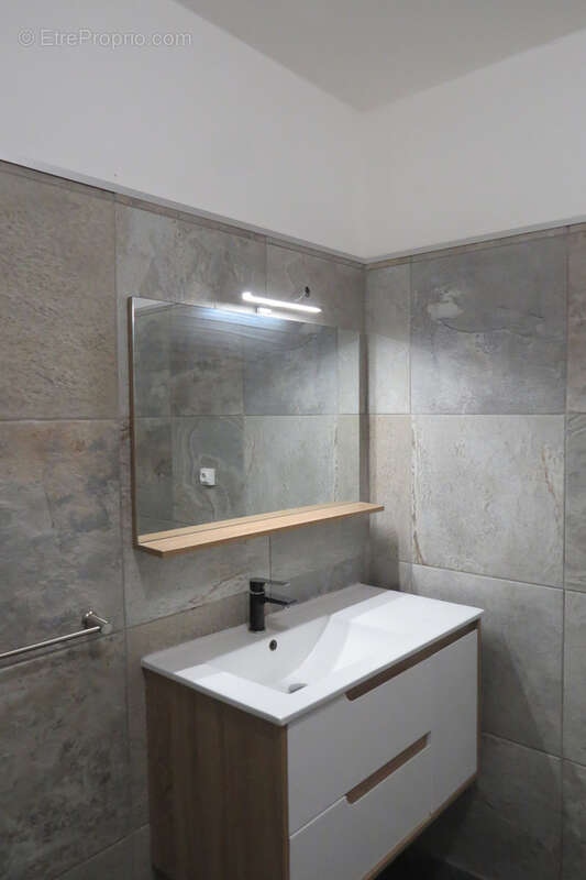 Appartement à SAINT-DENIS