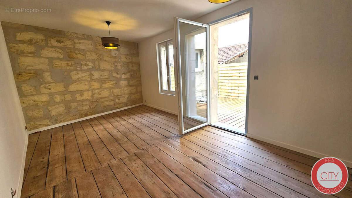 Appartement à BORDEAUX