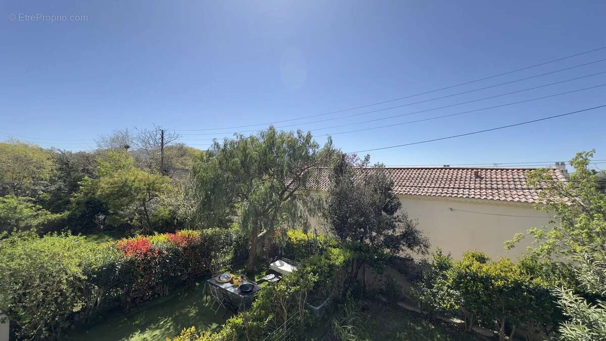 Appartement à MARSEILLE-8E