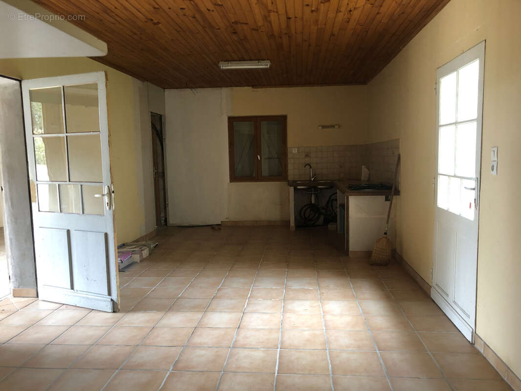 Maison à CASTELNAU-D'AUZAN