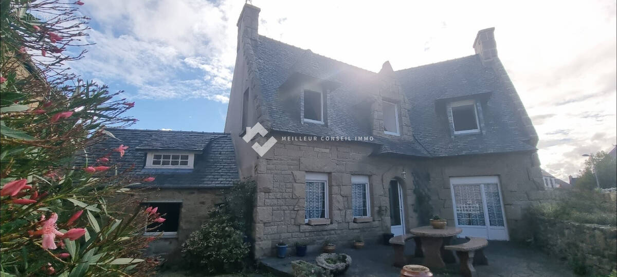 Maison à TRELEVERN