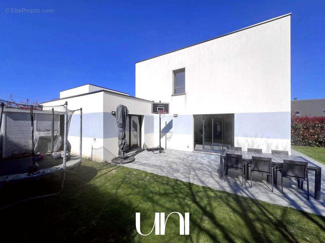 Maison à THURY-HARCOURT