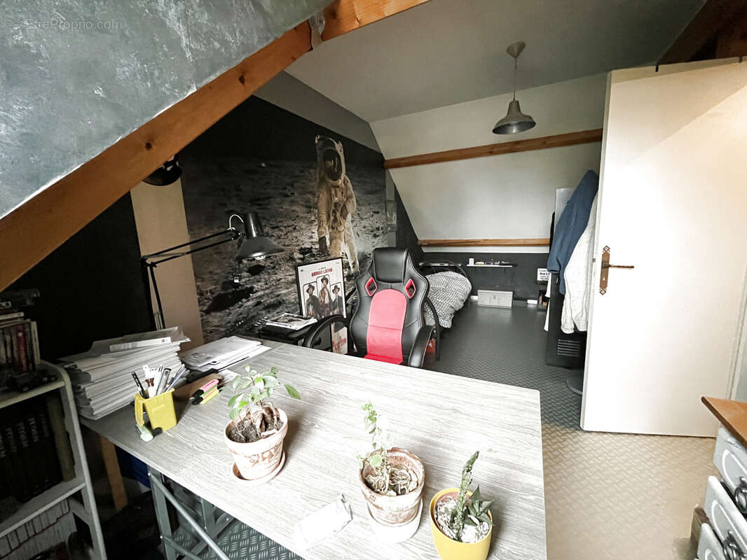 Maison à LA CHAPELLE-LA-REINE