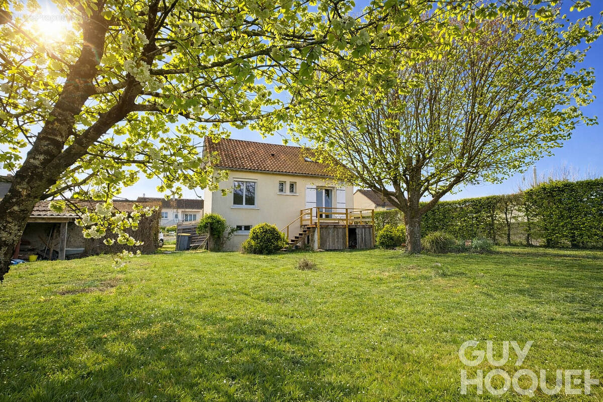 Maison à JAUNAY-CLAN