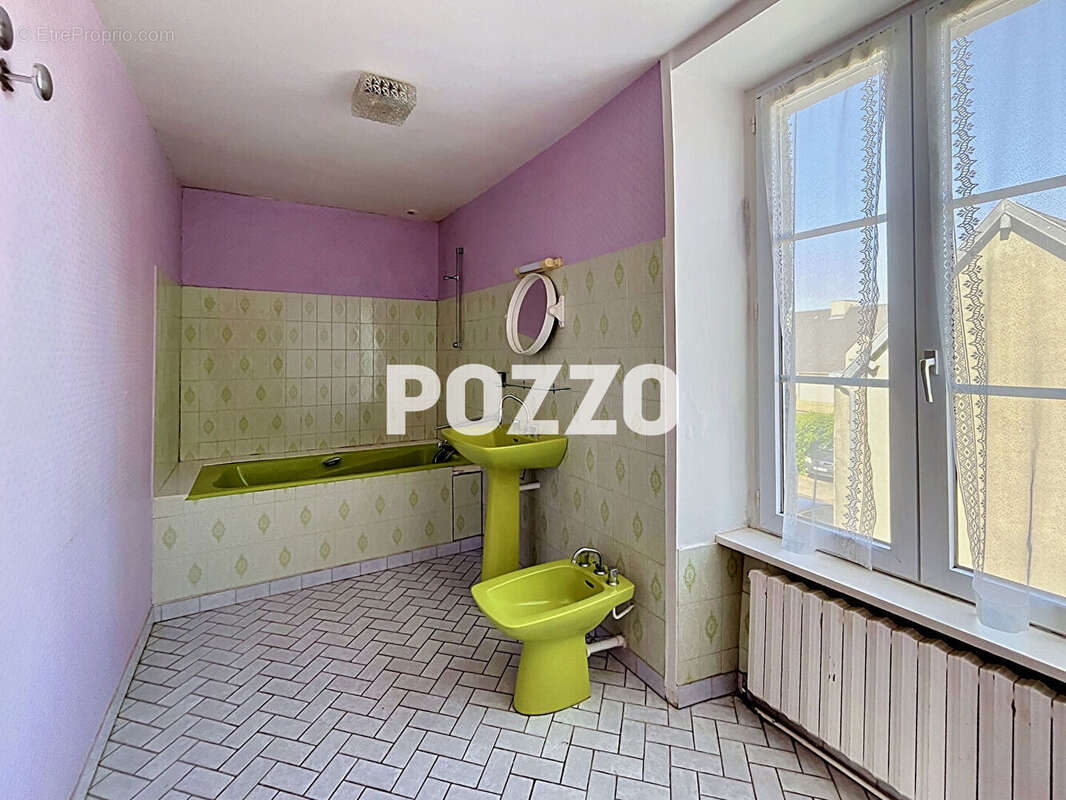 Maison à REFFUVEILLE