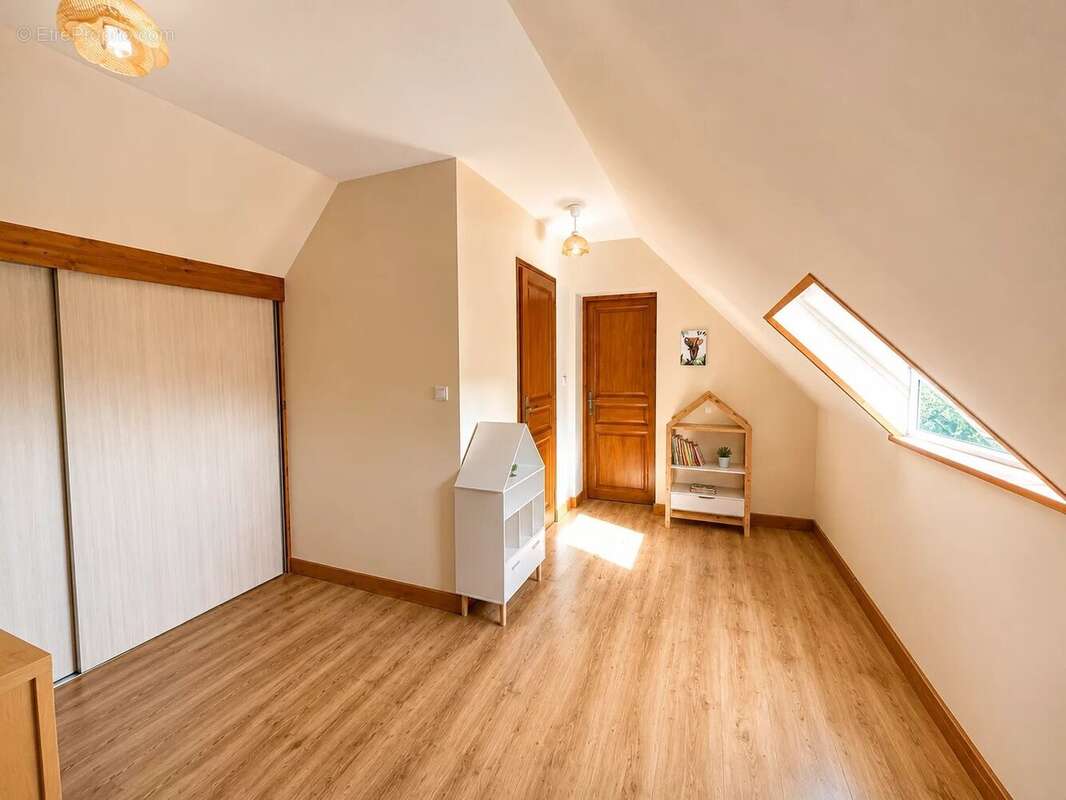 Maison à PARAY-SOUS-BRIAILLES