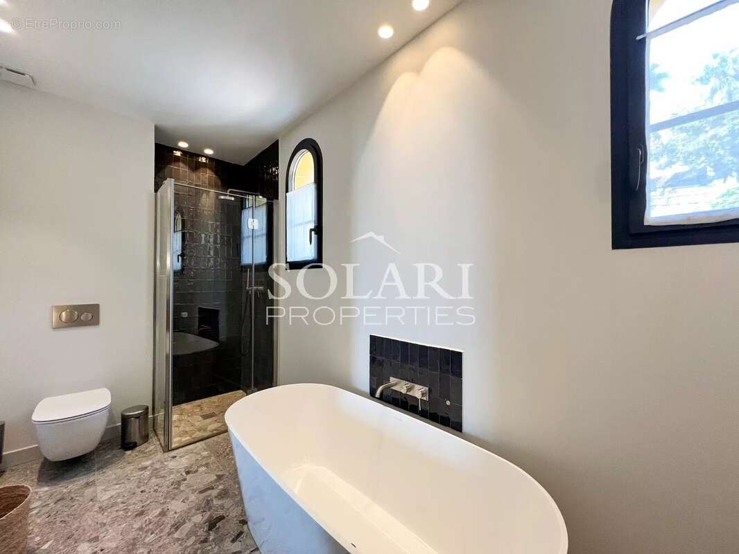 Maison à THEOULE-SUR-MER